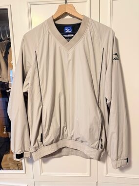 Mizuno Men’s Light Gray Windbreaker Pullover Jacket
